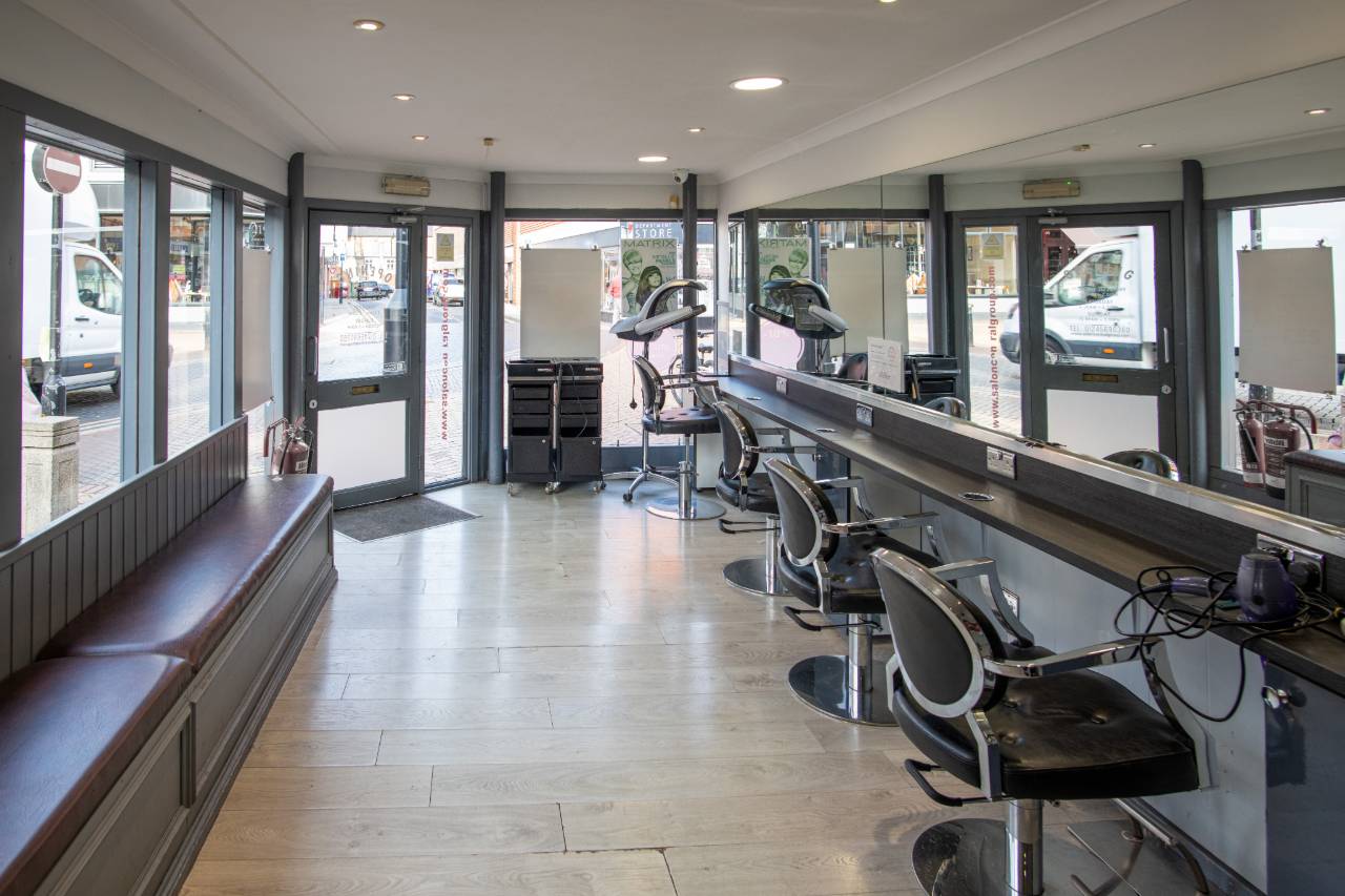 Chelsmford Floor - Salon Central