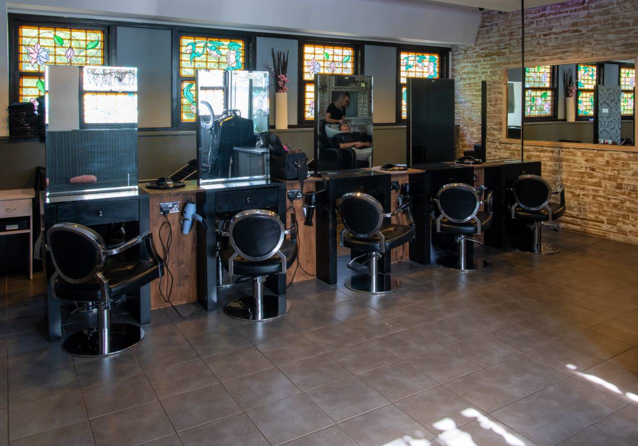 Colchester - Salon Central - Set up